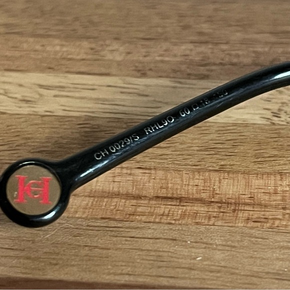 NWT Carolina Herrera Black Sunglasses - Picture 10 of 10